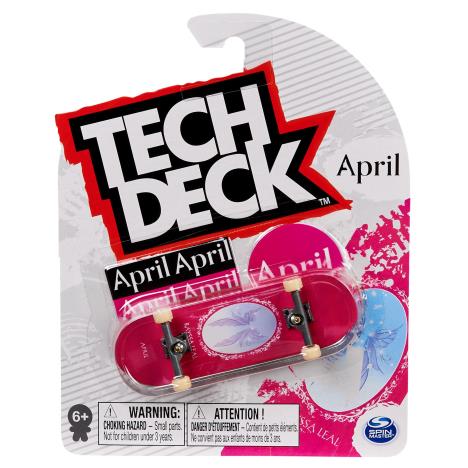 Tech Deck 96mm Fingerboard M46 April (Rayssa Leal) £4.99